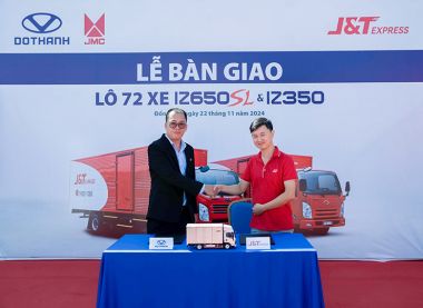 DOTHANH AUTO bàn giao lô 72 xe tải cho J&T Express Việt Nam | DOTHANH IZ350 & IZ650SL