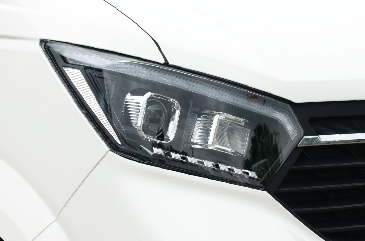 Cụm đèn Halogen có thấu kính bi và dãy đèn LED